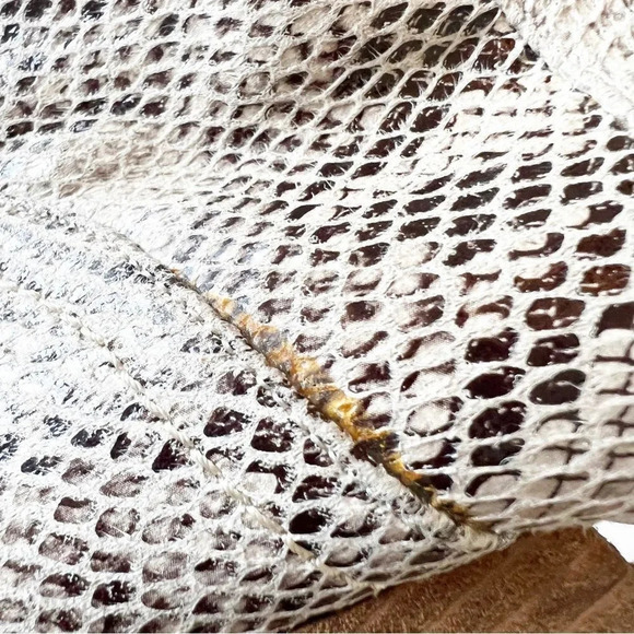 Beast Fashion LA Reptile Print Ankle Boot Women’s Size 5.5 Bootie Western Look - Picture 9 of 11